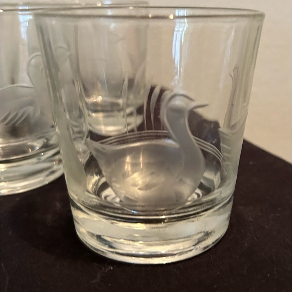 6 lowball Donkey Etched Glasses with Ducks. 3.5”H